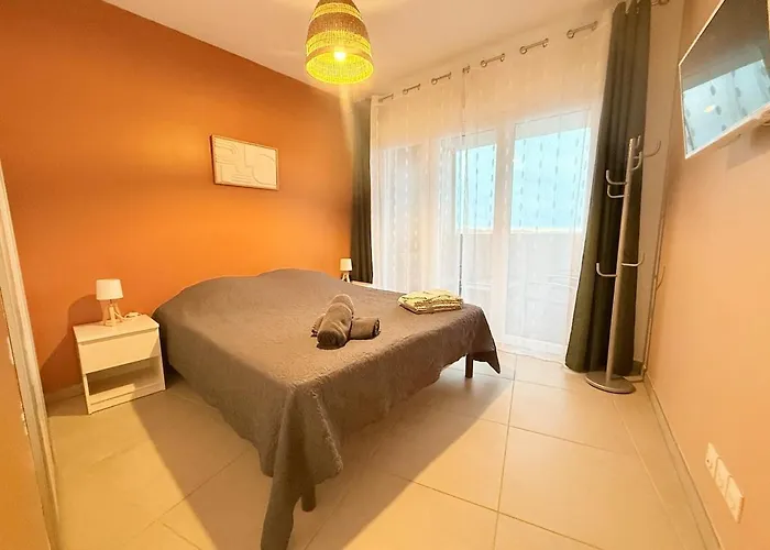 Apartman Iconic T3 - Parking - Wifi - Vue Et Montagne Agde