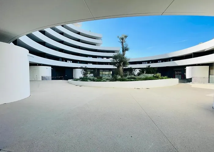 Iconic T3 - Parking - Wifi - Vue Et Montagne Apartman Agde