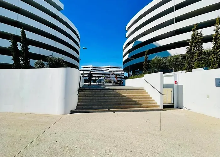 Iconic T3 - Parking - Wifi - Vue Et Montagne Apartman Agde