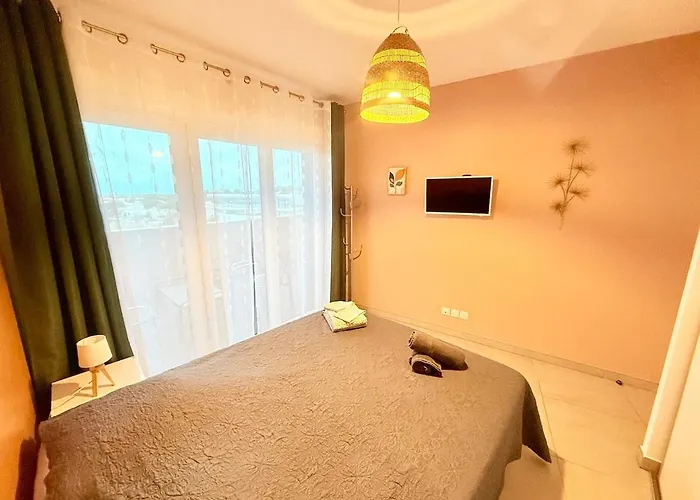 Iconic T3 - Parking - Wifi - Vue Et Montagne Apartman *