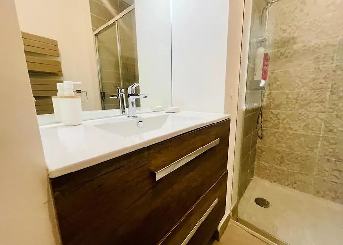 Apartman Iconic T3 - Parking - Wifi - Vue Et Montagne *