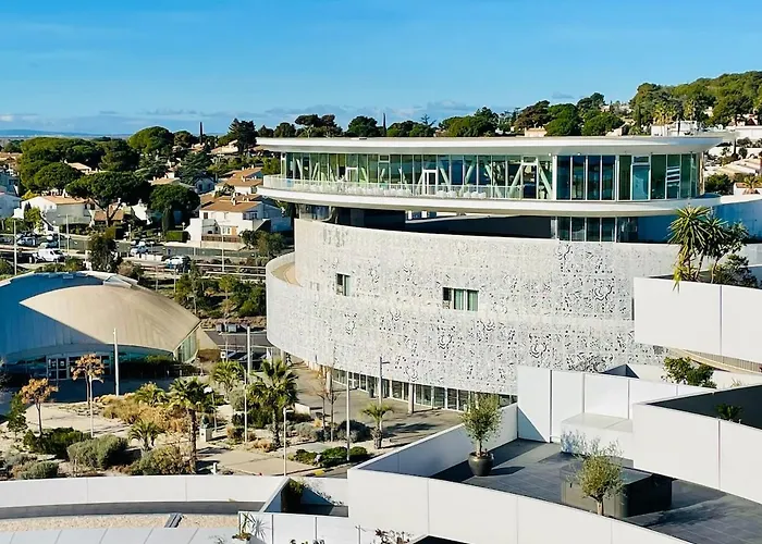 Iconic T3 - Parking - Wifi - Vue Et Montagne Apartman