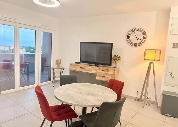 Iconic T3 - Parking - Wifi - Vue Et Montagne Apartman Agde